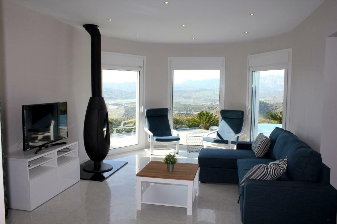 Casa Lucia Villa Canillas de Aceituno ภายนอก รูปภาพ